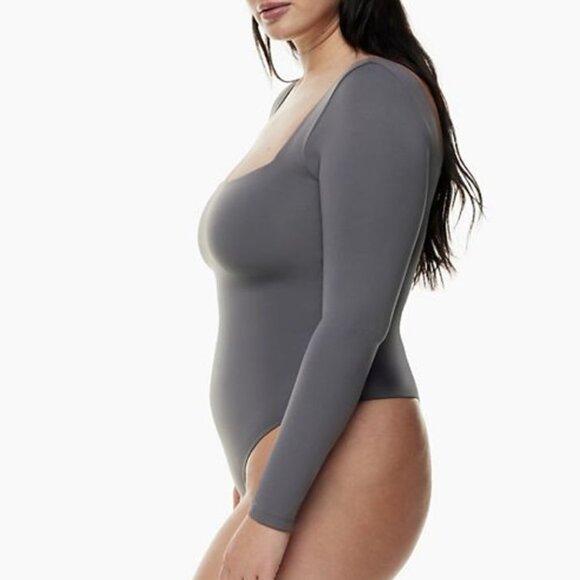 Aritzia Babaton Contour Elegant Charcoal Square Neck Long Sleeve Bodysuit - Picture 5 of 8
